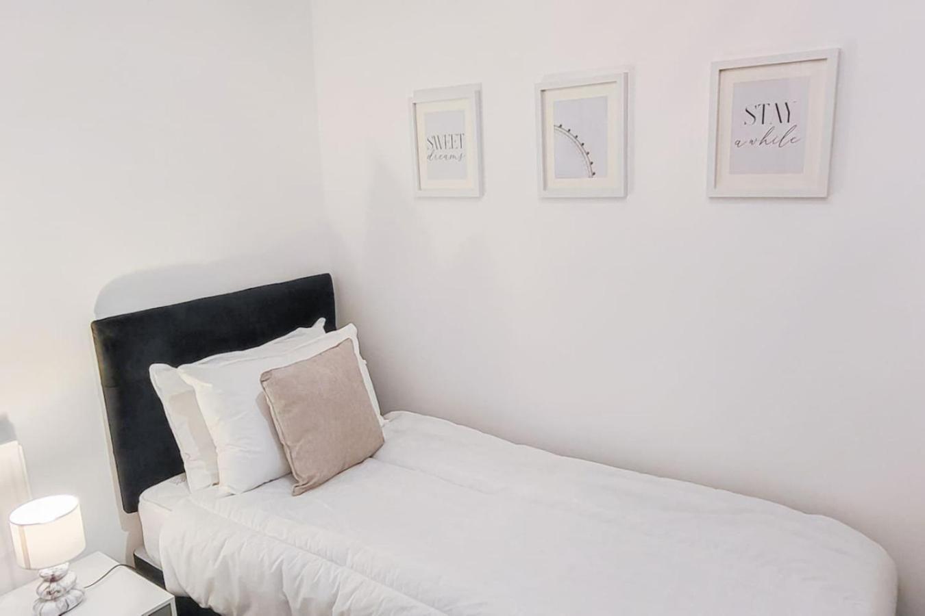Stunning 2 Bedroom In Canary Wharf Casa de Férias *
