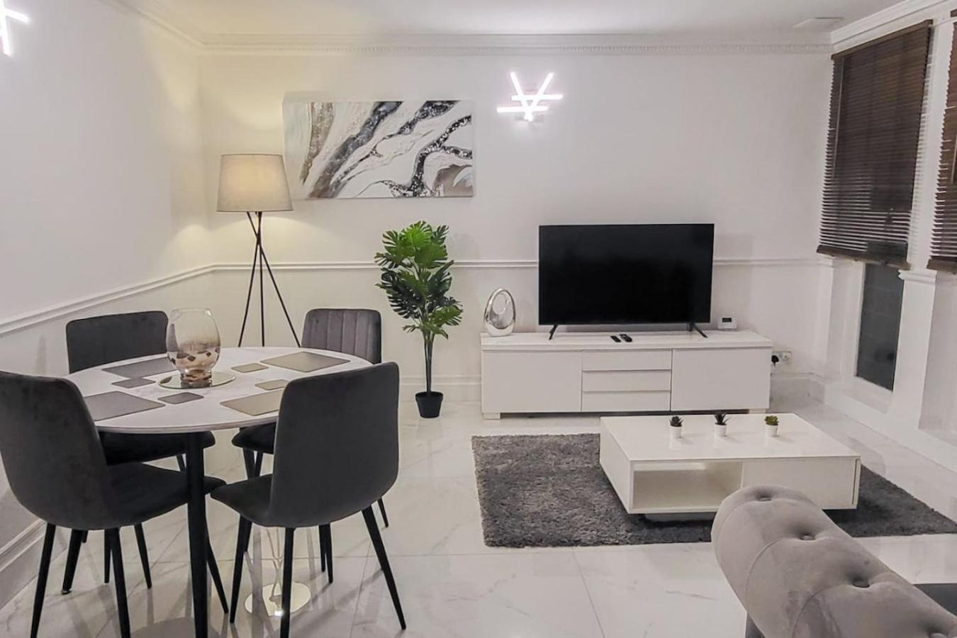 Stunning 2 Bedroom In Canary Wharf Hébergement de vacances