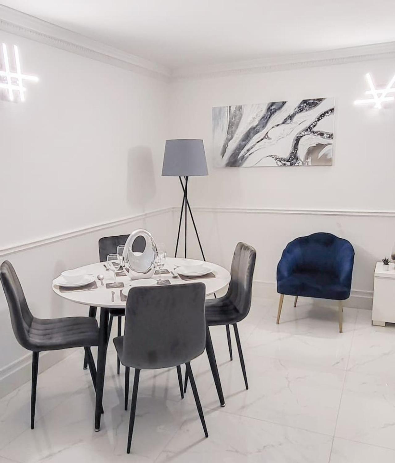 Hébergement de vacances Stunning 2 Bedroom In Canary Wharf